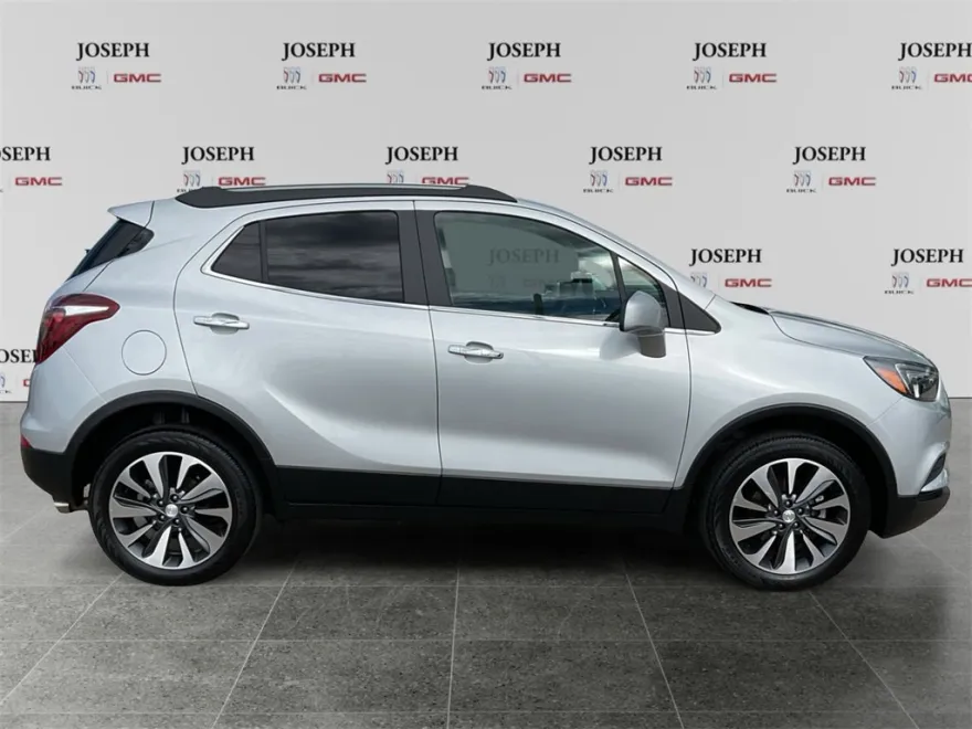 2022 Buick Encore Preferred photo 1