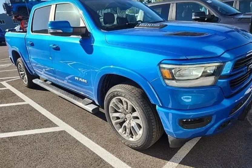 2022 Ram 1500 Laramie photo 1