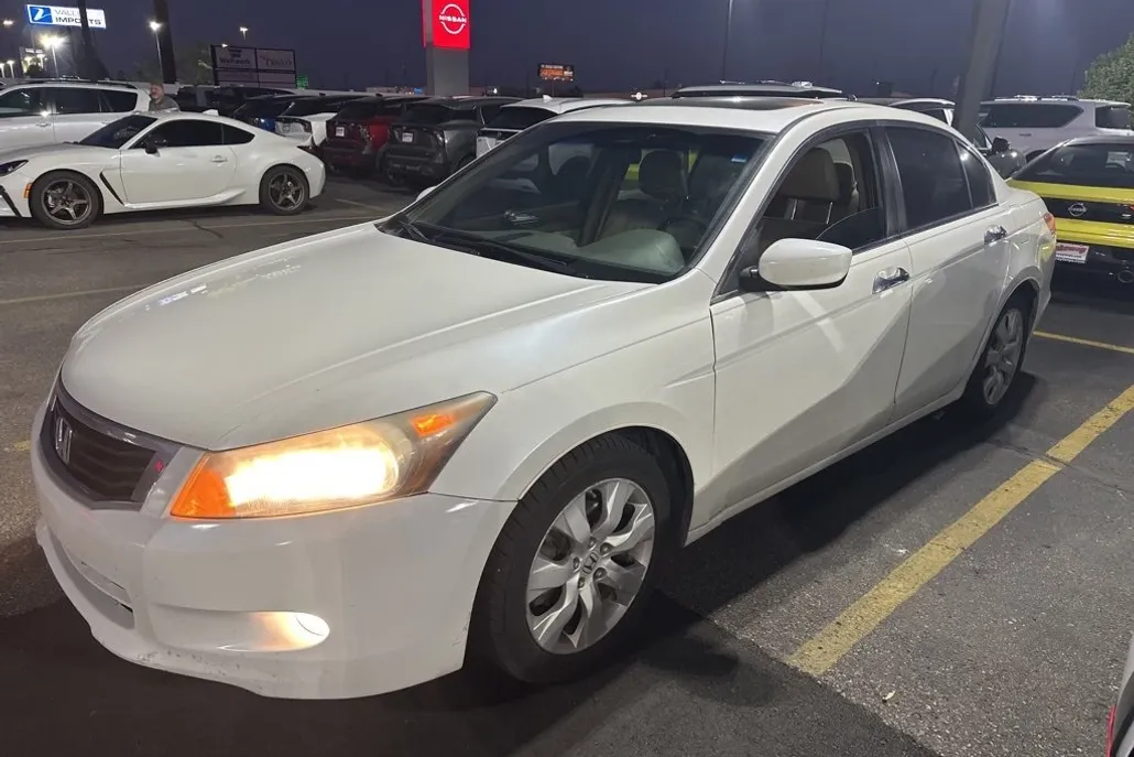 2010 Honda Accord EX-L photo 1