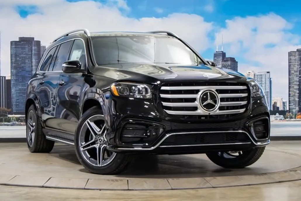 2025 Mercedes Benz GLS 450 4MATIC photo 1