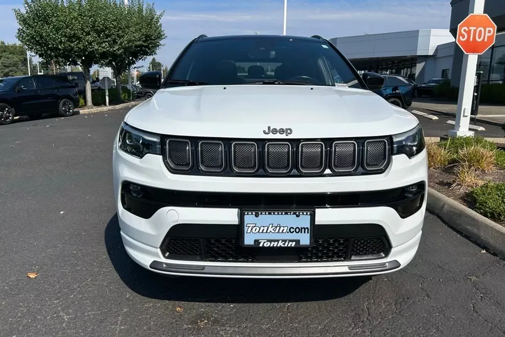 2022 Jeep Compass High Altitude photo 1