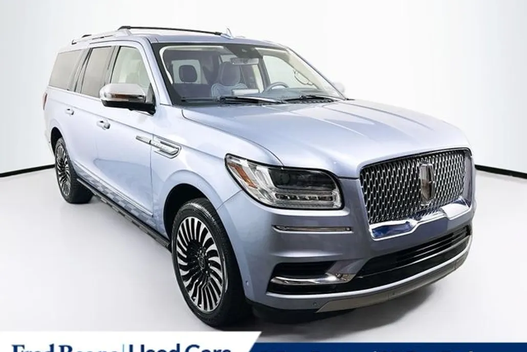 2019 Lincoln Navigator Black Label photo 1