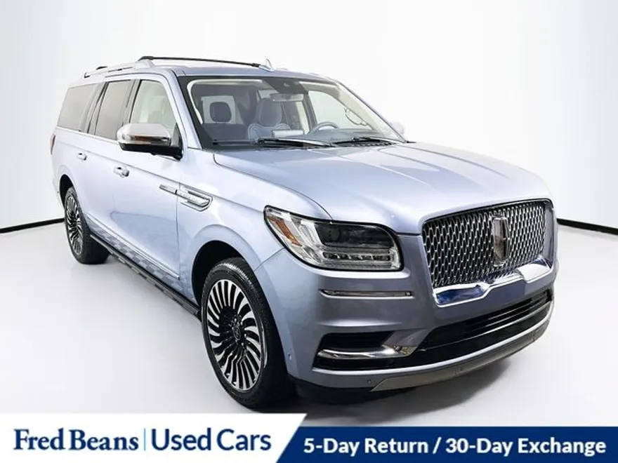 2019 Lincoln Navigator Black Label photo 1