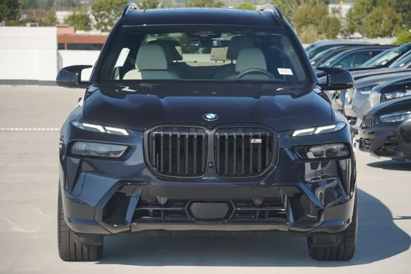 2026 Bmw X7 M60i photo 1