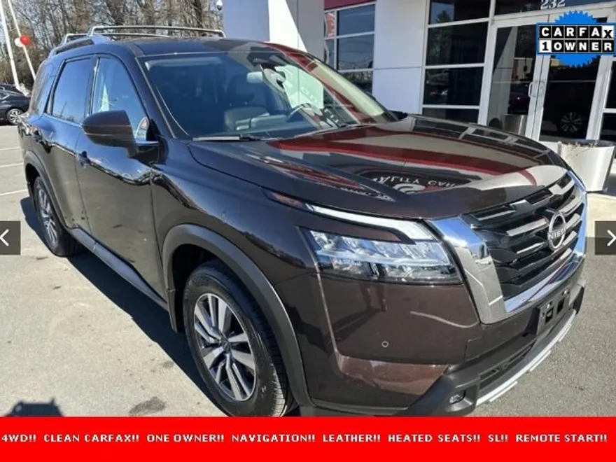 2022 Nissan Pathfinder SL photo 1