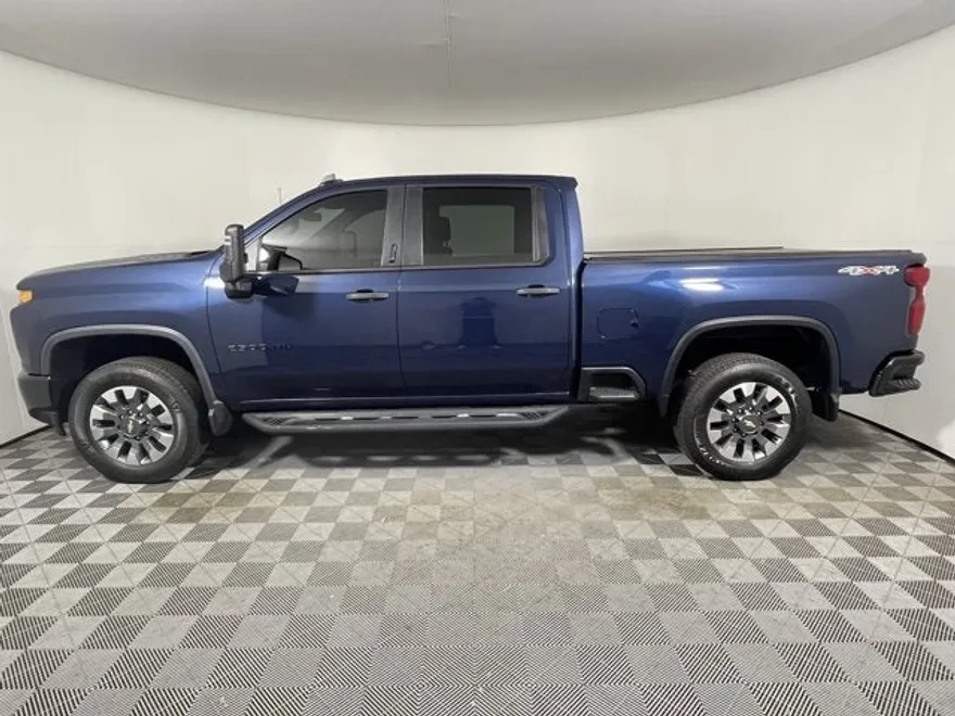 2022 Chevrolet Silverado 2500HD Custom photo 1