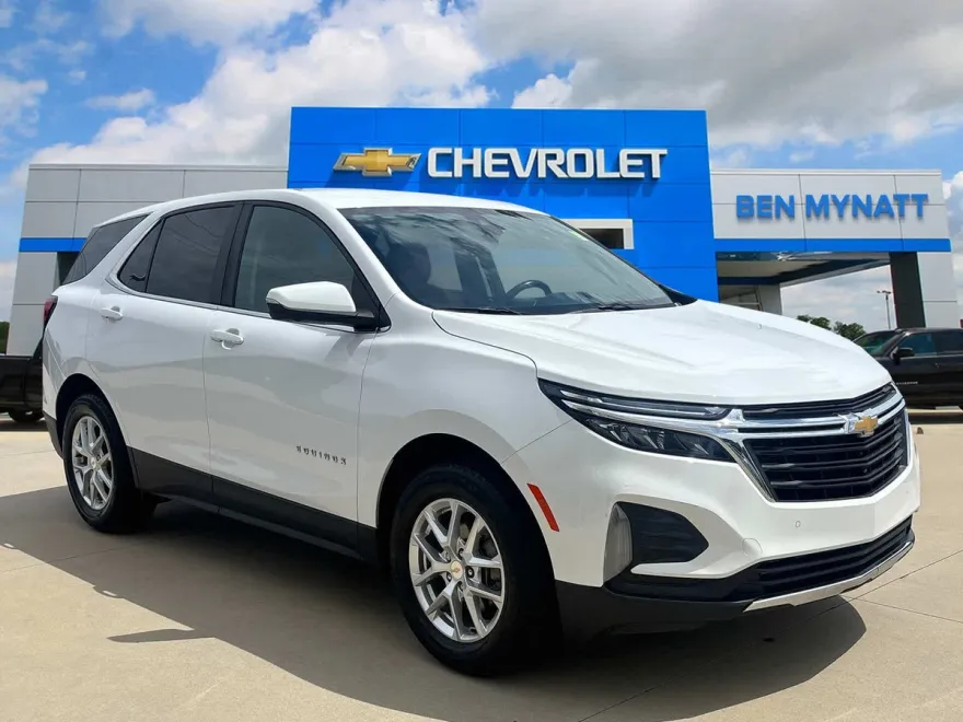 2022 Chevrolet Equinox LT photo 1