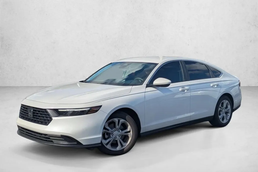 2025 Honda Accord LX photo 1