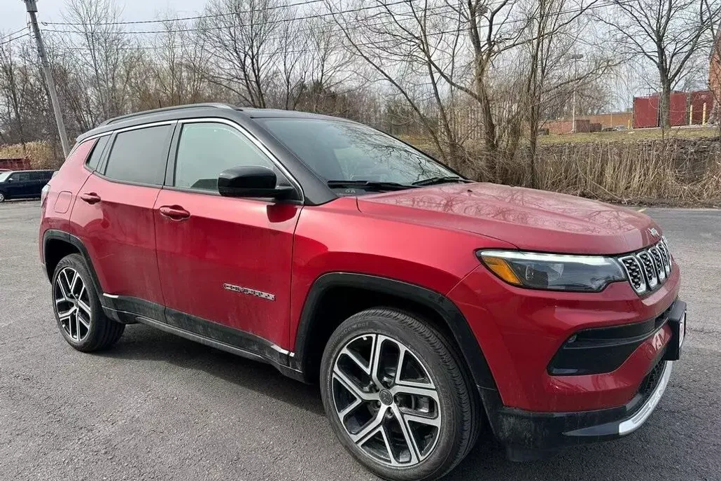 2025 Jeep Compass Limited photo 1