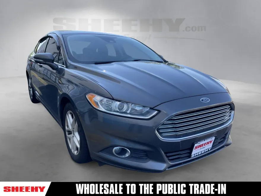 2015 Ford Fusion SE photo 1