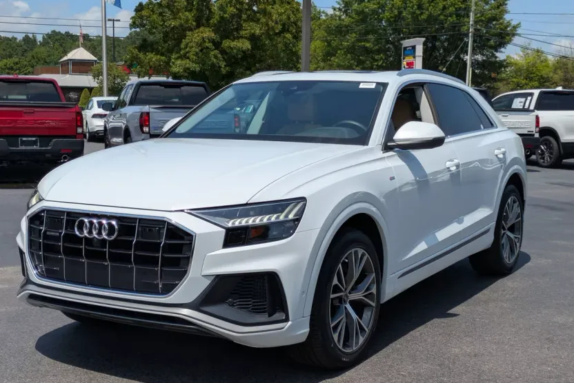 2021 Audi Q8 Premium Plus line photo 1