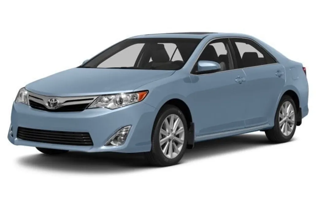 2014 Toyota Camry photo 1