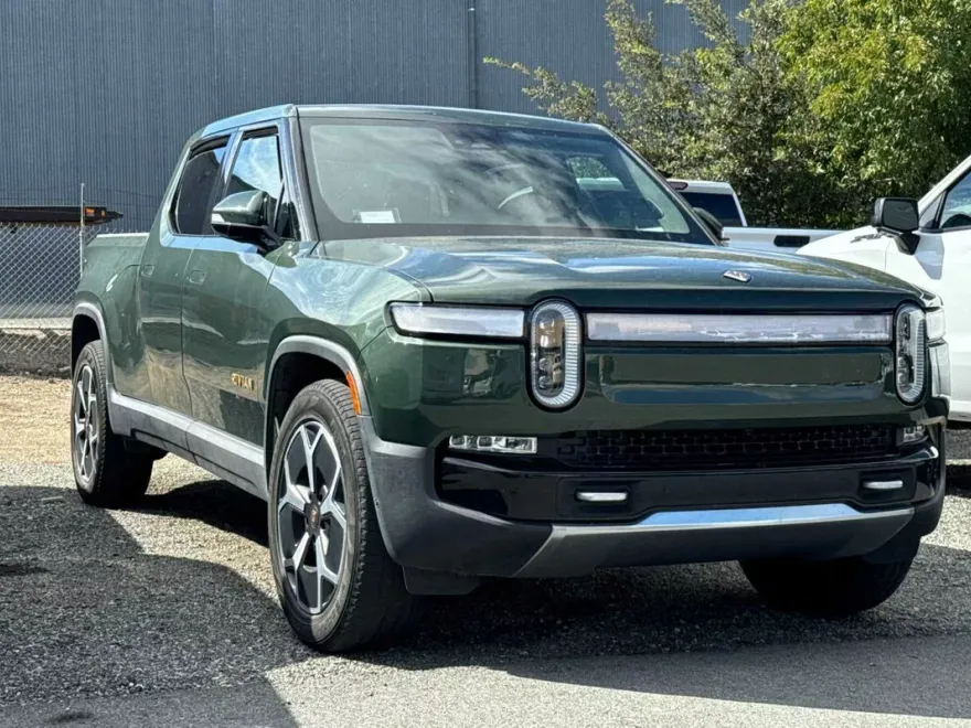 2022 Rivian R1T Adventure photo 1