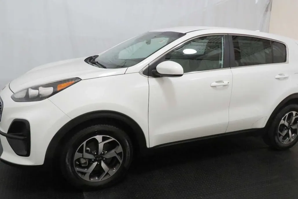 2020 Kia Sportage LX photo 1
