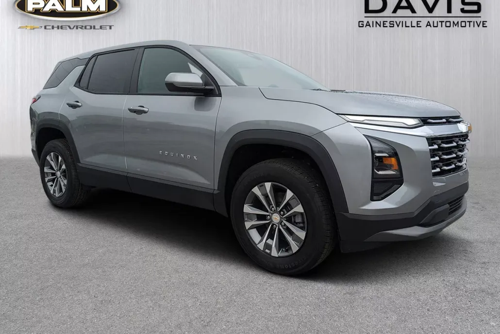 2026 Chevrolet Equinox LT photo 1