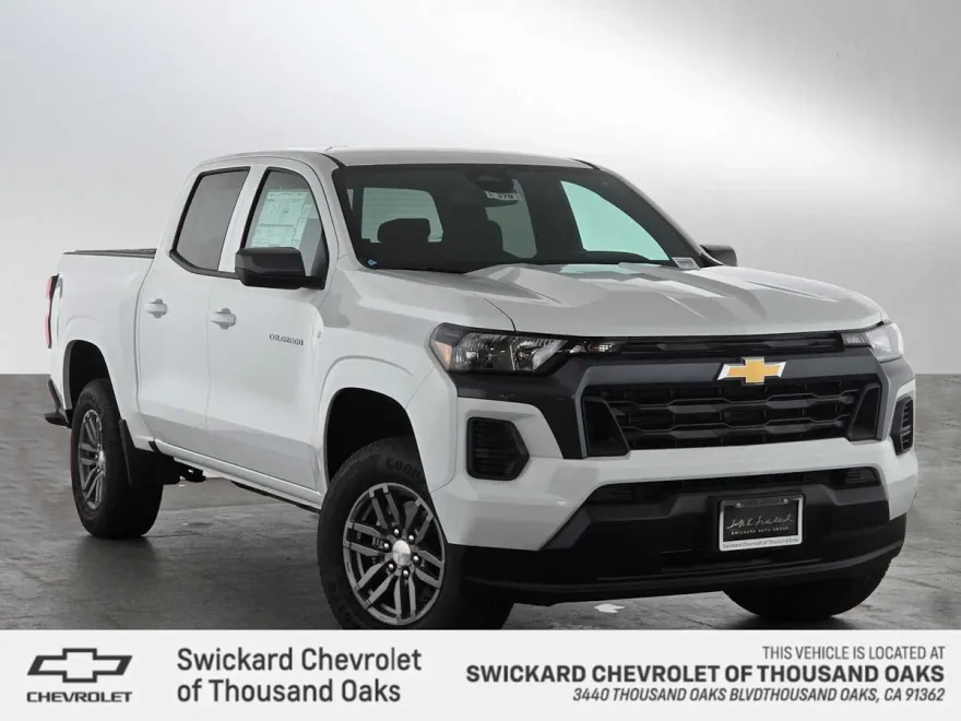 2025 Chevrolet Colorado Work Truck LT photo 1