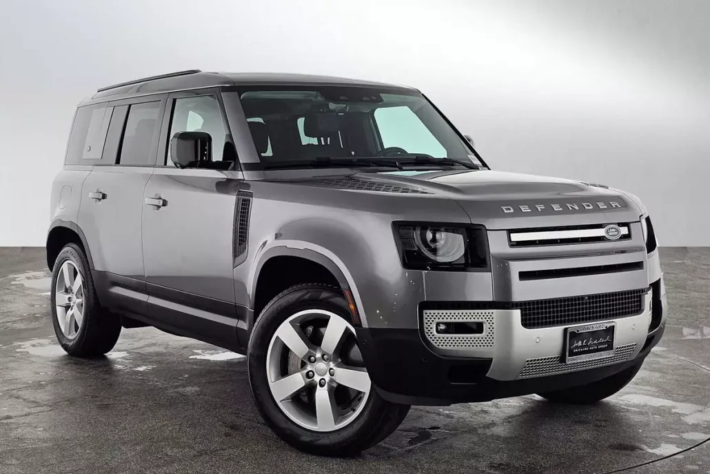 2024 Land Rover Defender S photo 1