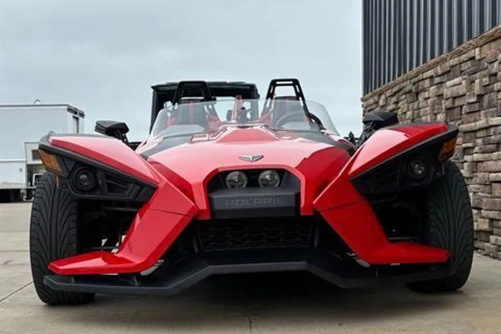 2015 Slingshot Slingshot Open Cab photo 1