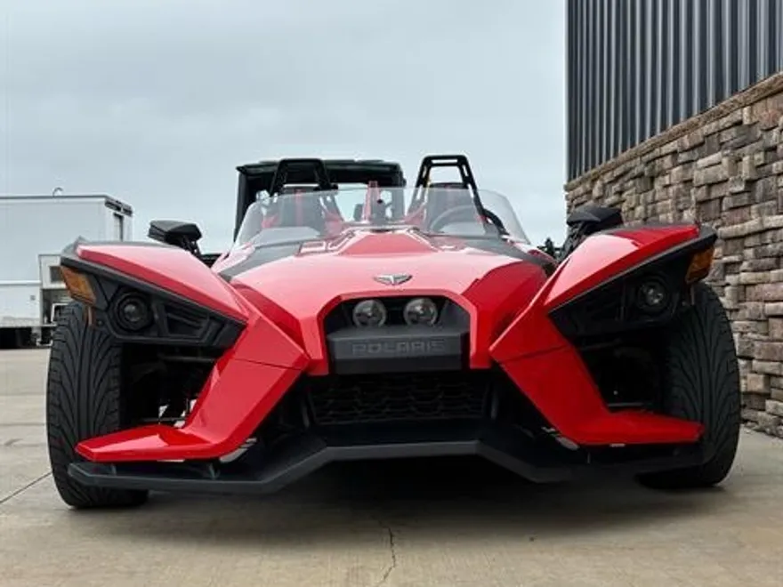 2015 Slingshot Slingshot Open Cab photo 1