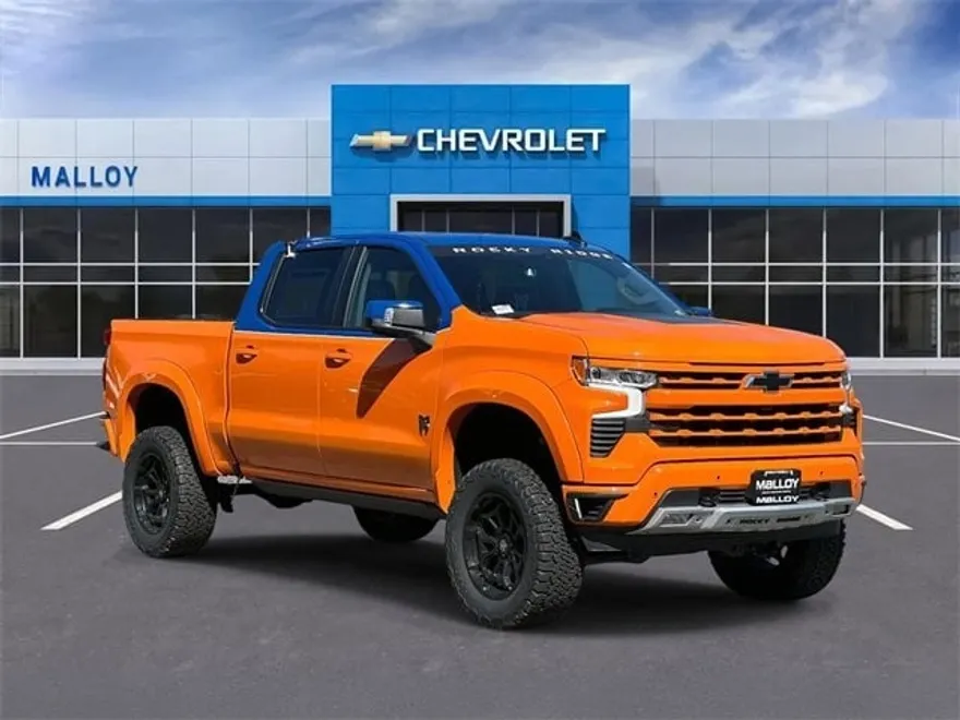 2024 Chevrolet Silverado 1500 RST photo 1