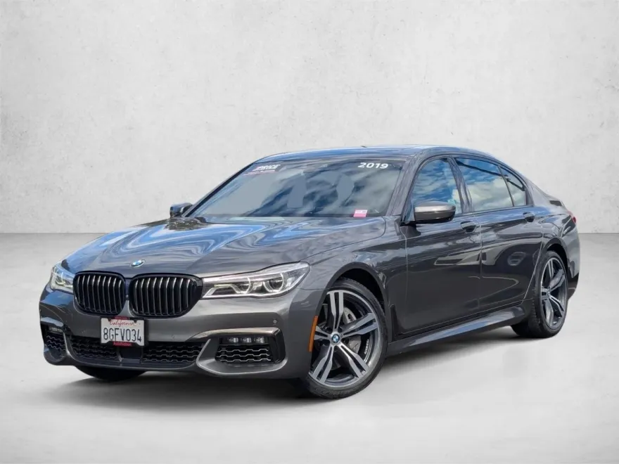 2019 Bmw 750i Sedan photo 1