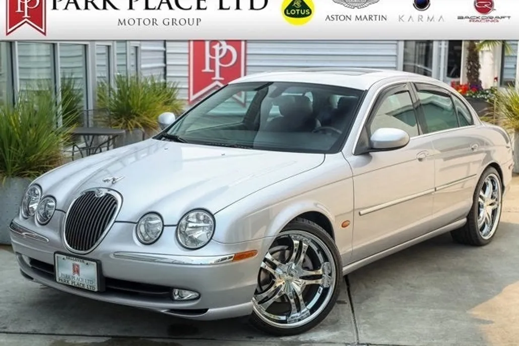 2003 Jaguar S-Type photo 1