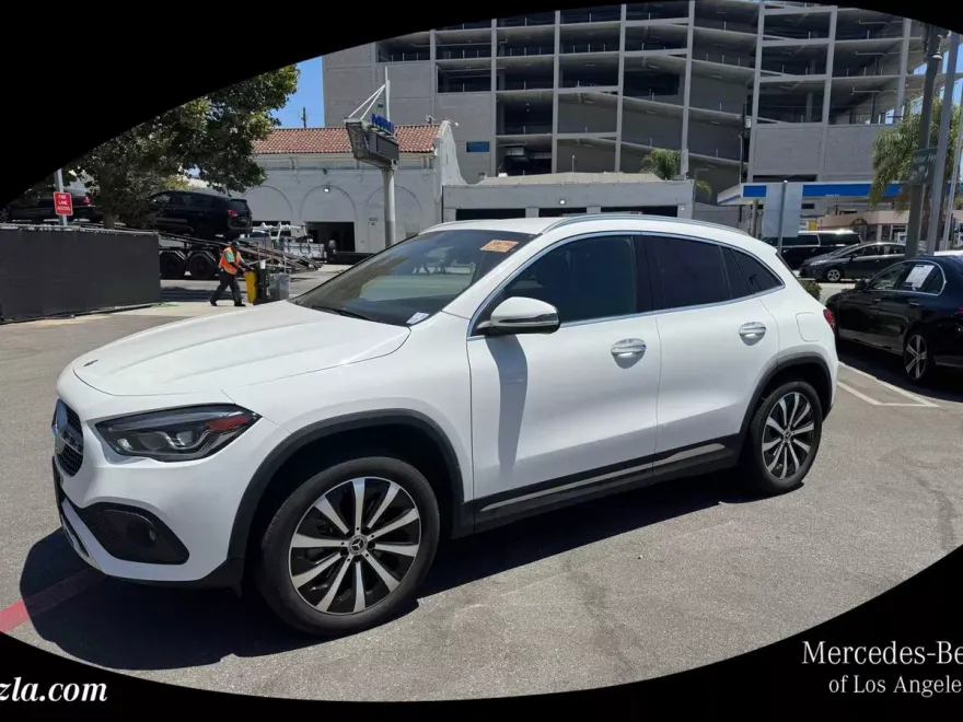 2022 Mercedes Benz GLA 250 photo 1