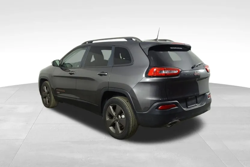 2016 Jeep Cherokee 80th Anniversary Edition photo 1