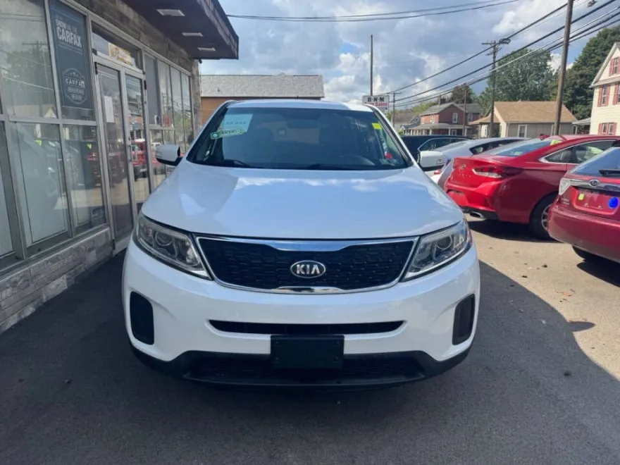 2015 Kia Sorento LX photo 1