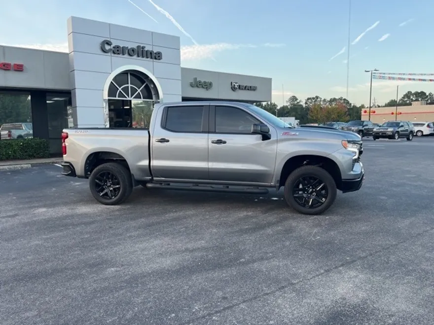 2025 Chevrolet Silverado 1500 LT Trail Boss photo 1