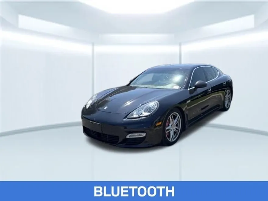 2011 Porsche Panamera Turbo photo 1