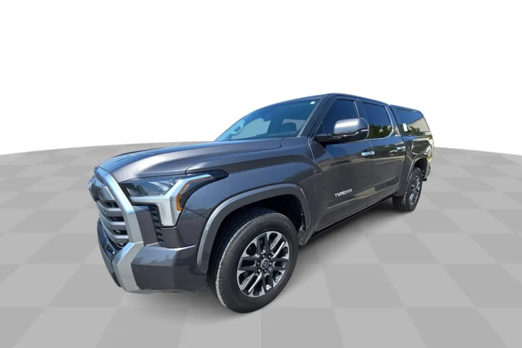 2023 Toyota Tundra Limited photo 1