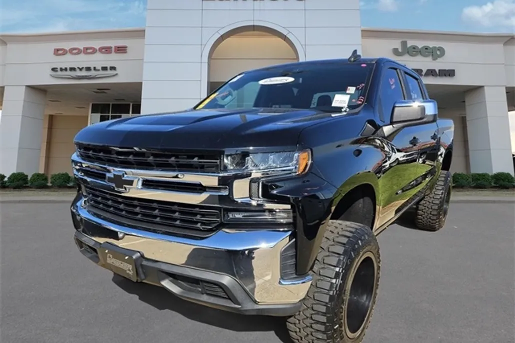 2020 Chevrolet Silverado 1500 LT Texas Edition photo 1