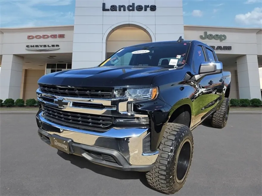 2020 Chevrolet Silverado 1500 LT Texas Edition photo 1