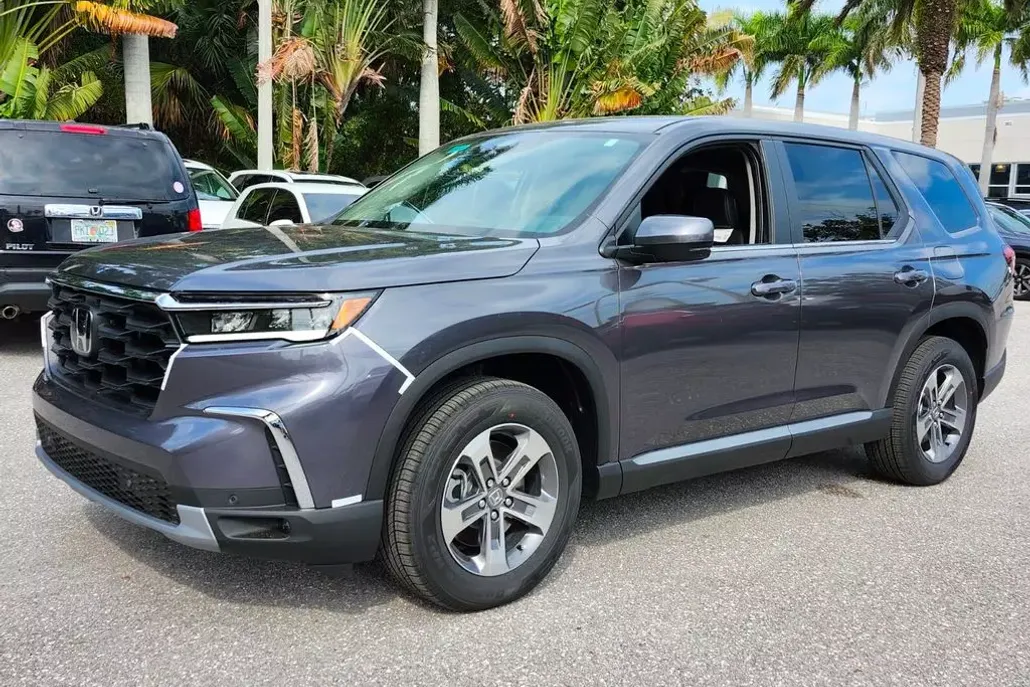 2025 Honda Pilot EX-L photo 1