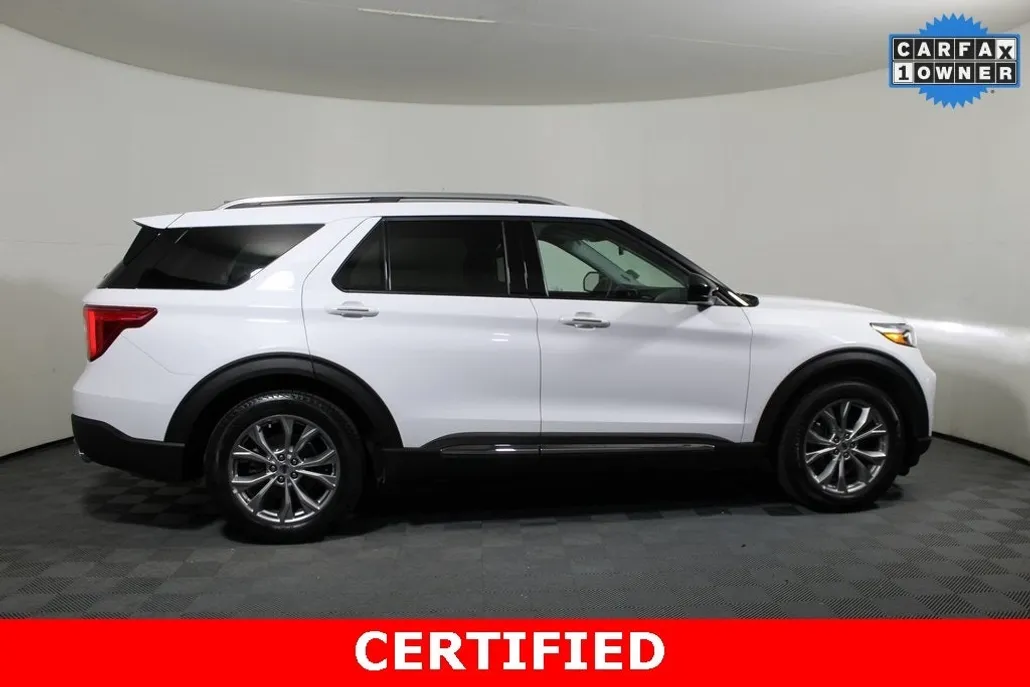 2024 Ford Explorer Limited photo 1