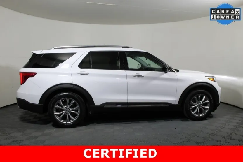 2024 Ford Explorer Limited photo 1