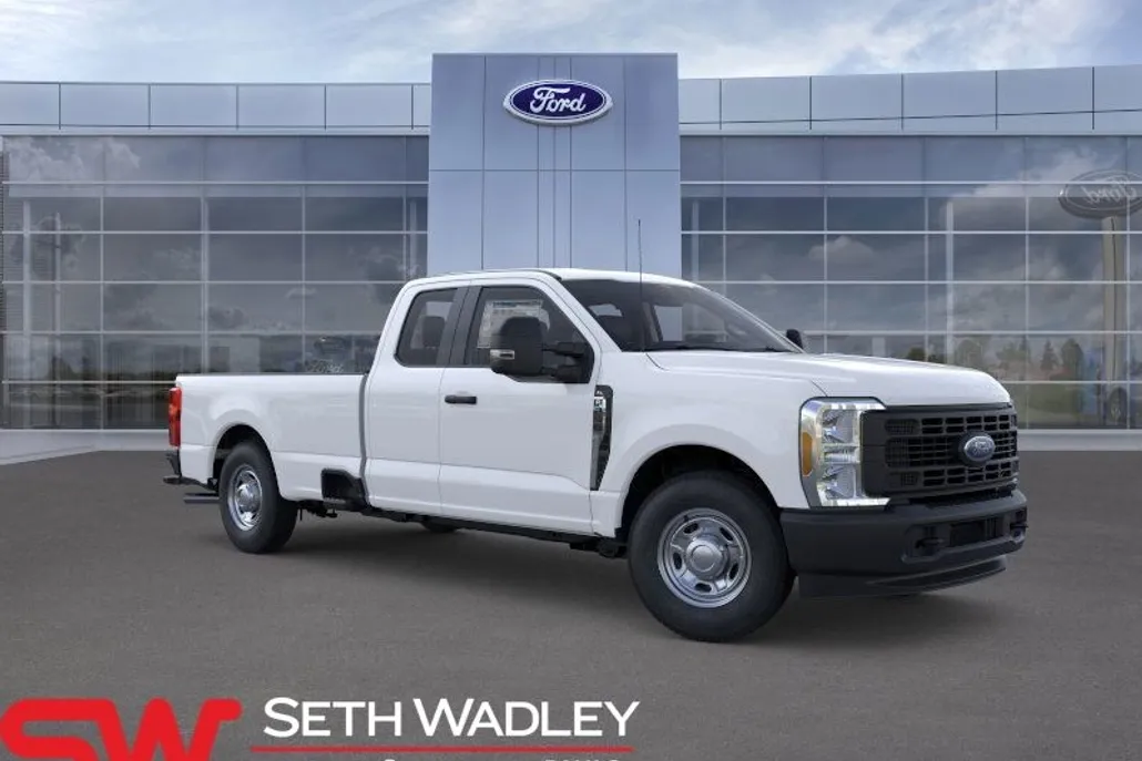 2025 Ford F-250 photo 1