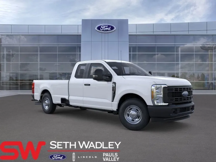 2025 Ford F-250 photo 1