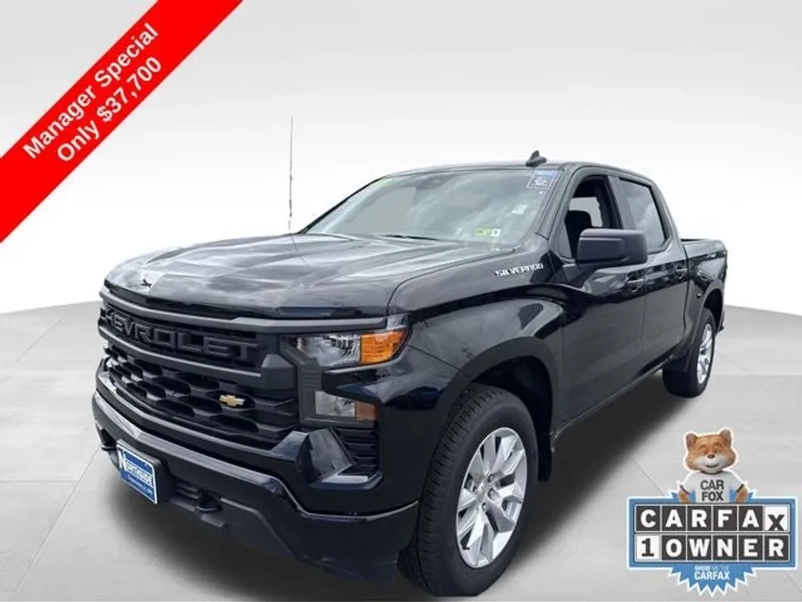 2024 Chevrolet Silverado 1500 Custom photo 1