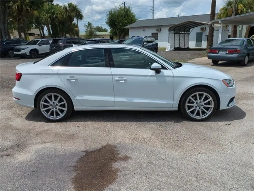2015 Audi A3 1.8T Premium photo 1