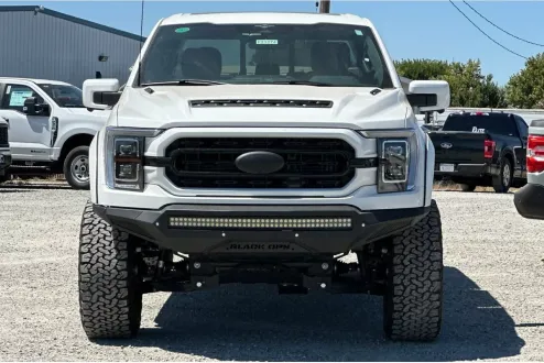 2023 Ford F-150 Lariat photo 2