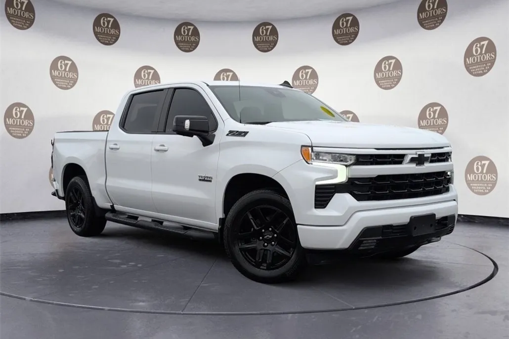 2023 Chevrolet Silverado 1500 RST photo 1