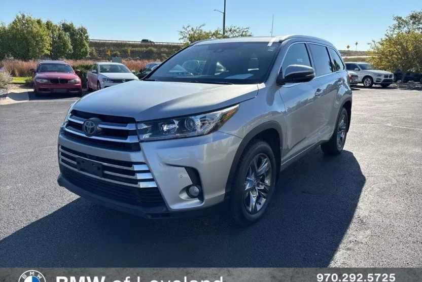 2017 Toyota Highlander Limited Platinum photo 1