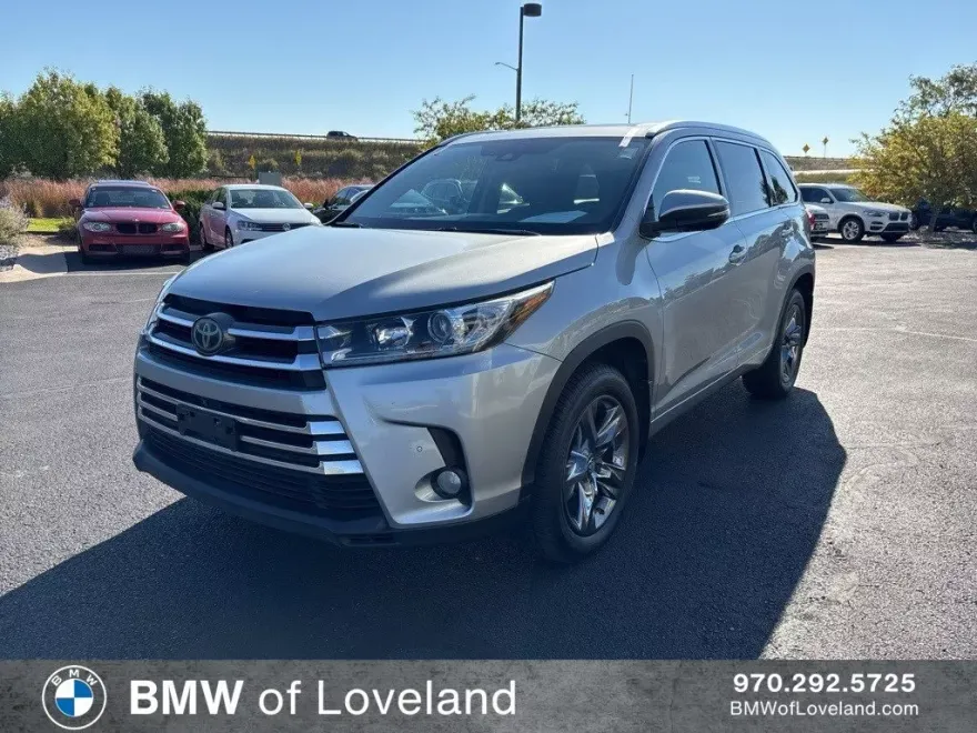 2017 Toyota Highlander Limited Platinum photo 1