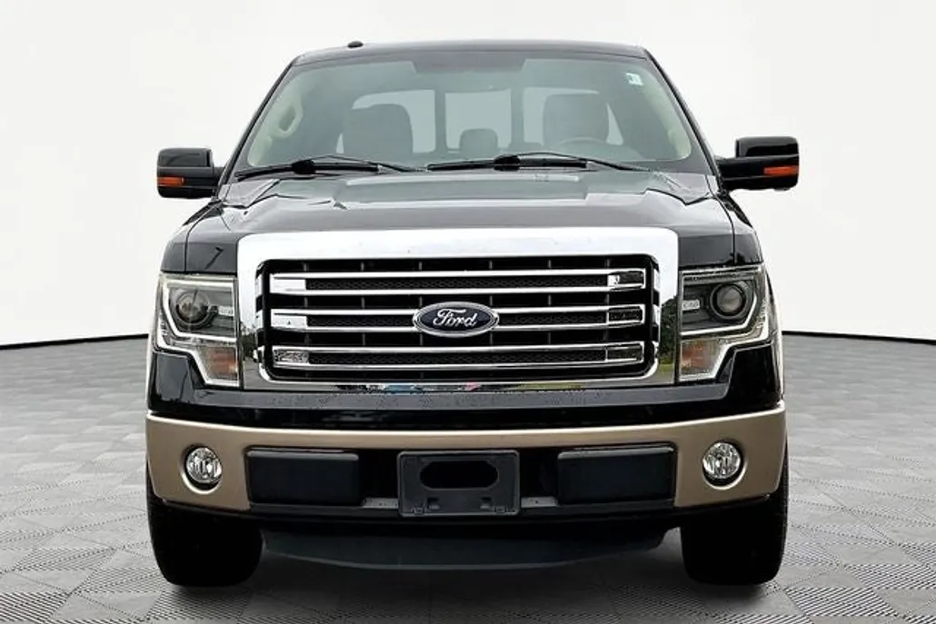 2013 Ford F-150 Lariat photo 1