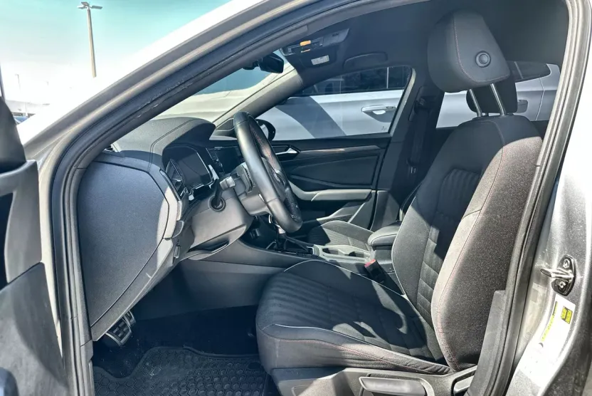 2019 Volkswagen Jetta GLI 2.0T S photo 1