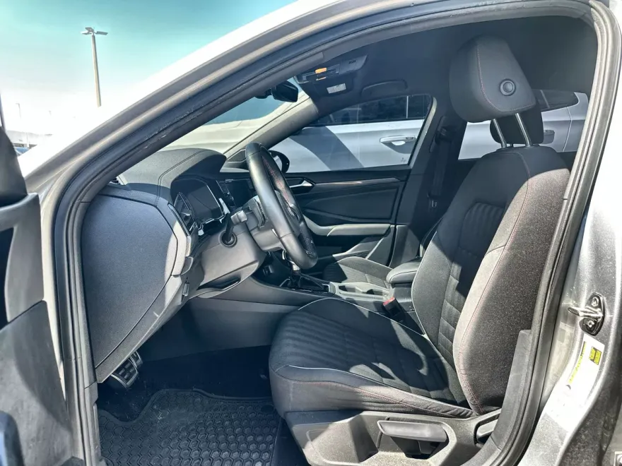 2019 Volkswagen Jetta GLI 2.0T S photo 1