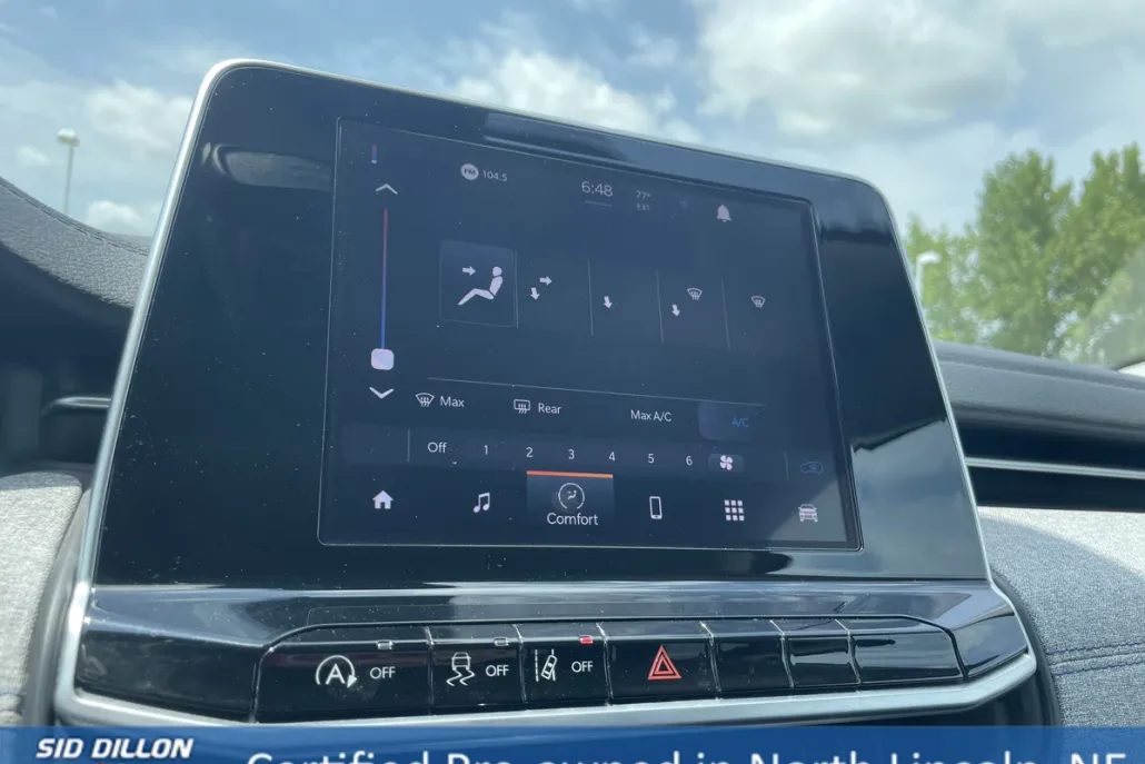 2022 Jeep Compass Latitude photo 1