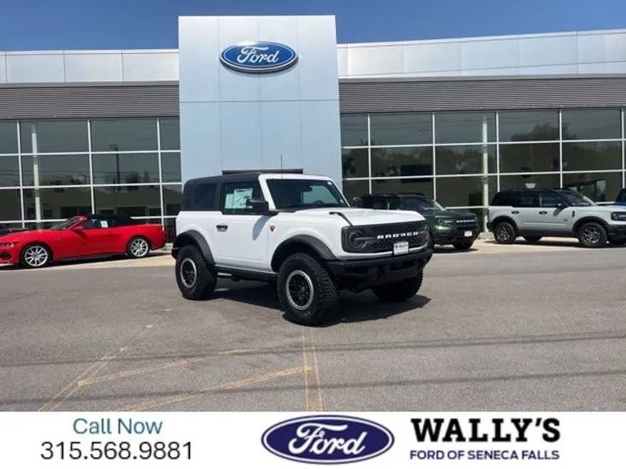 2024 Ford Bronco Badlands photo 1